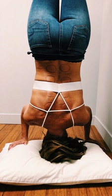 Headstand Queen post cupping